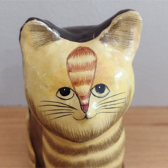 Vintage Archana Handicrafts Paper Mache Sitting Tabby Cat Figurine Hand Painted - Picture 5 of 7